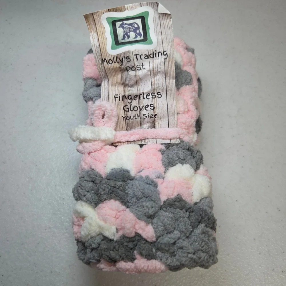 Mollys Trading Post Fingerless Gloves Youth Pink Gray White Crochet